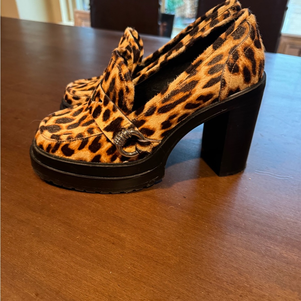 Gianni Bini Dyed Calf Hair Leopard Print Women Shoes size 9.5M - Picture 2 of 10